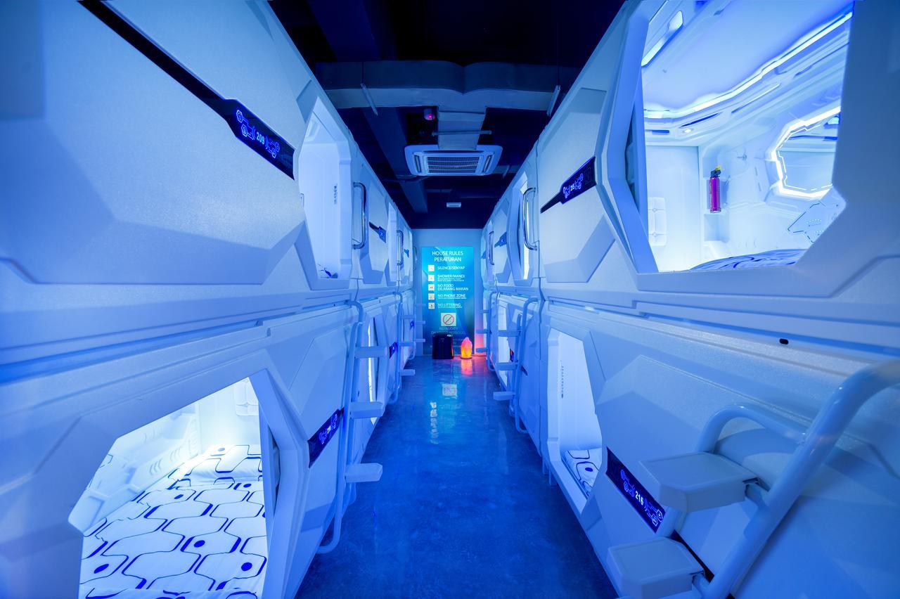 Riccarton Capsule Hotel Kuala Lumpur Exterior foto